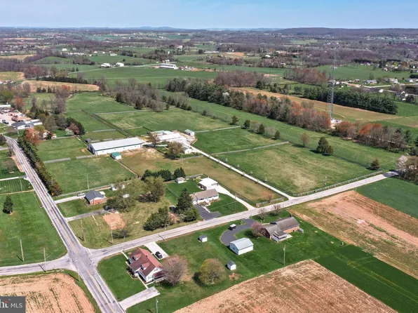 1075 Brough Rd, Abbottstown, PA 17301