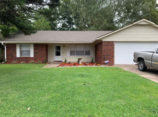 2712 S 27th St, Muskogee, OK 74401