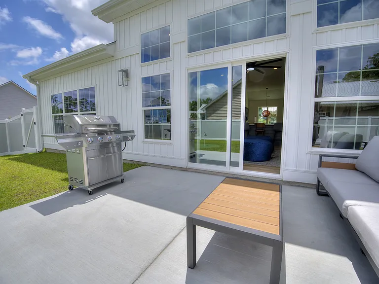 4385 Kinlaw St — Photo 46