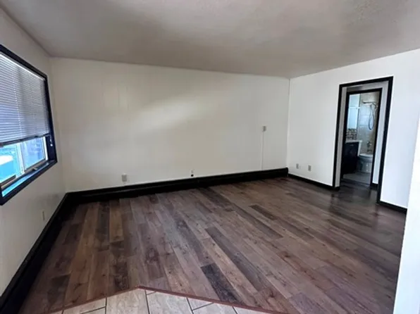 Union Manor Apartments