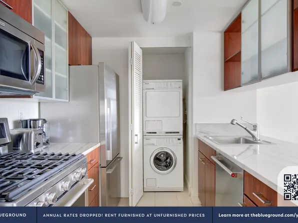 215 East 96th Street image 8 of 29