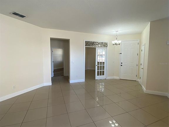 2nd image of 3365 Saint Vincent Ln