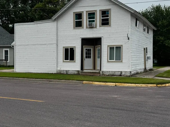 241 Webster St N, Kasota, MN 56050