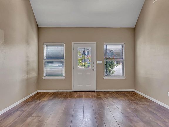 4th image of 107 Stockton Family Ct