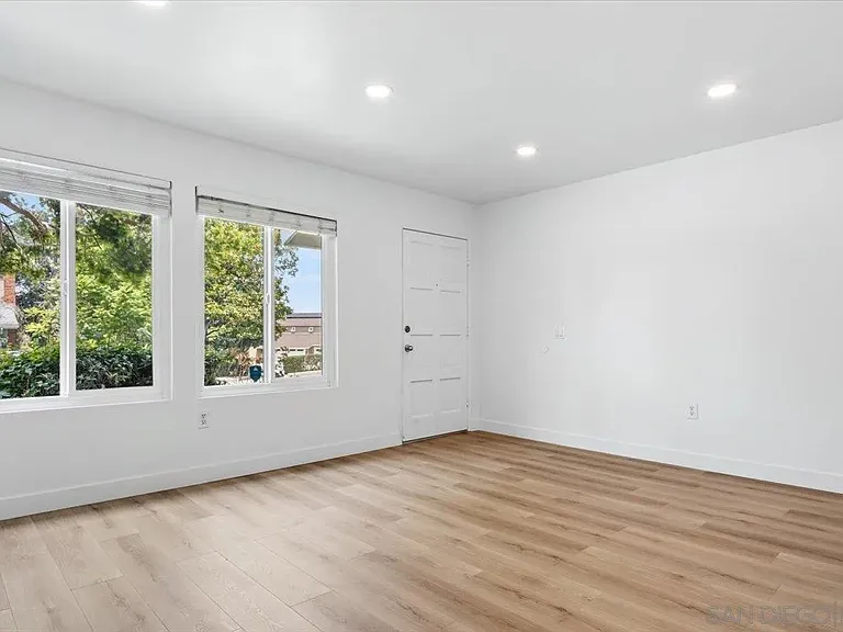 1507 Lower Lake Ct — Photo 8