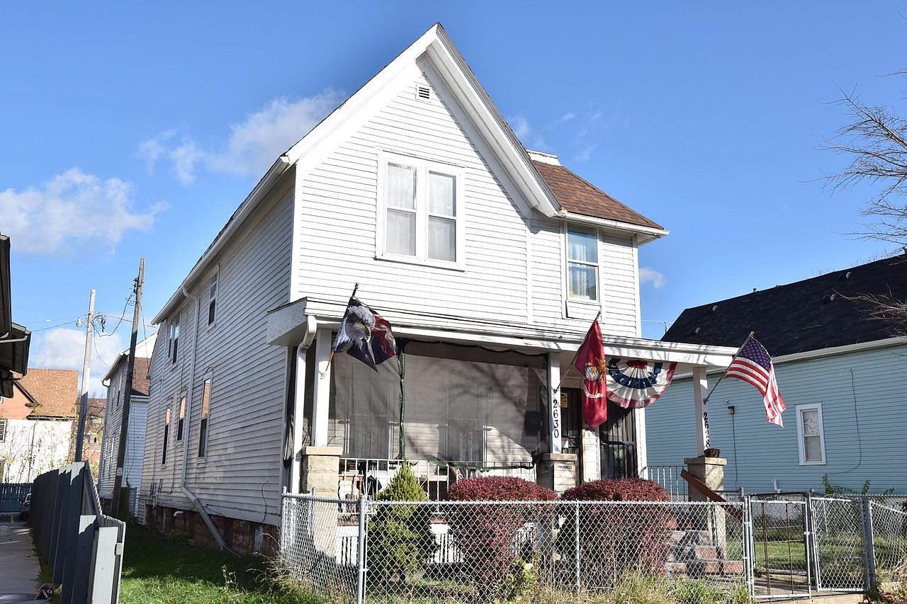 洋書 Hometown Almamac&Directory 1262 S Merrimac Rd, Camden, NJ 08104 | Redfin