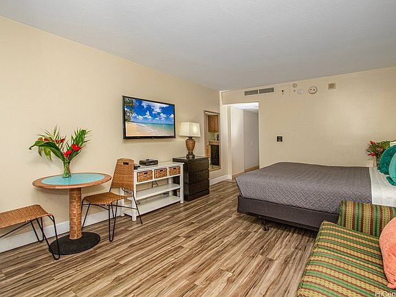 4th image of 1850 Ala Moana Blvd #722
