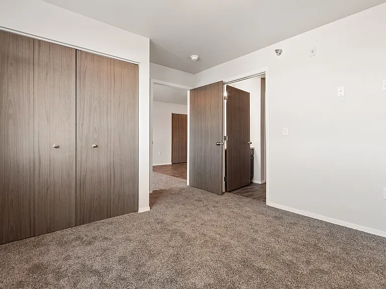 Sawyer Pointe — Photo 16