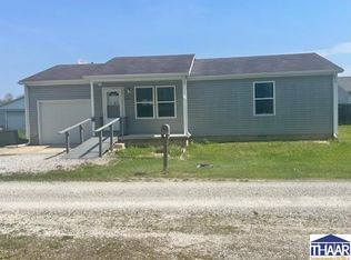 12056 N Cardonia Warner St, Brazil, IN 47834