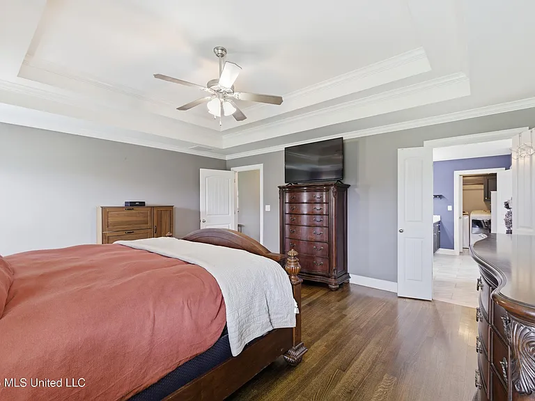 5353 Keating Dr — Photo 16