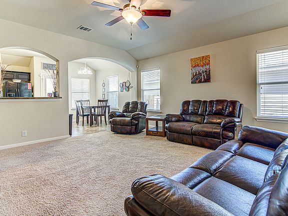 4th image of 305 TERON DR