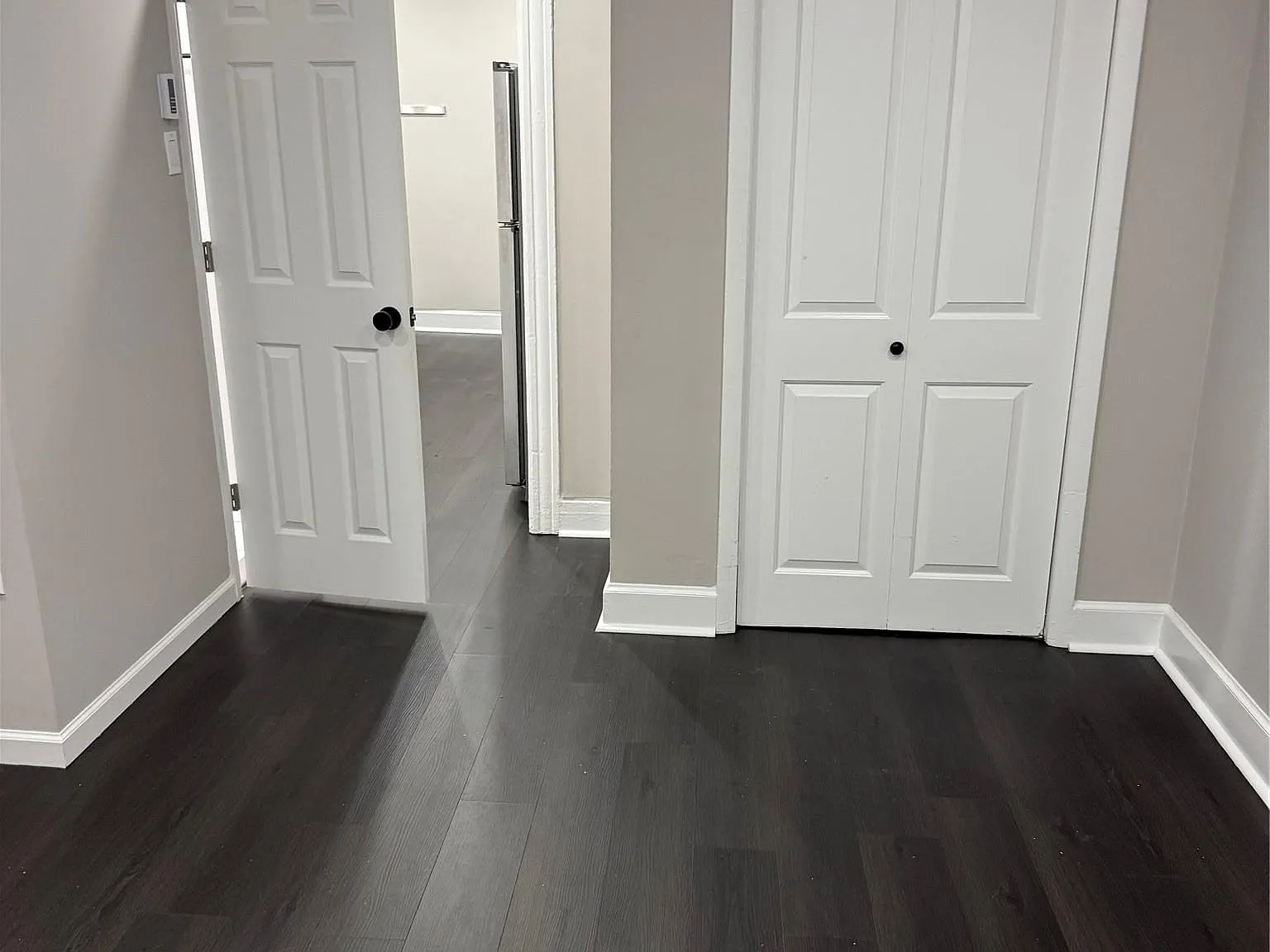 9 bed, 5.5 bath, 4092 sqft, $2,000 — Photo 3