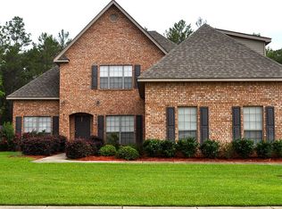 318 Whispering Way, Freeport, FL 32439