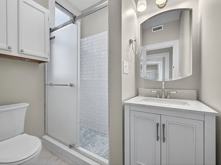Flat 101 Bathroom Flat 101 Bathroom