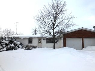 1380 Battle Creek Rd, Charlotte, MI 48813