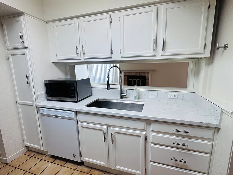2392 N Main St #A — Photo 8
