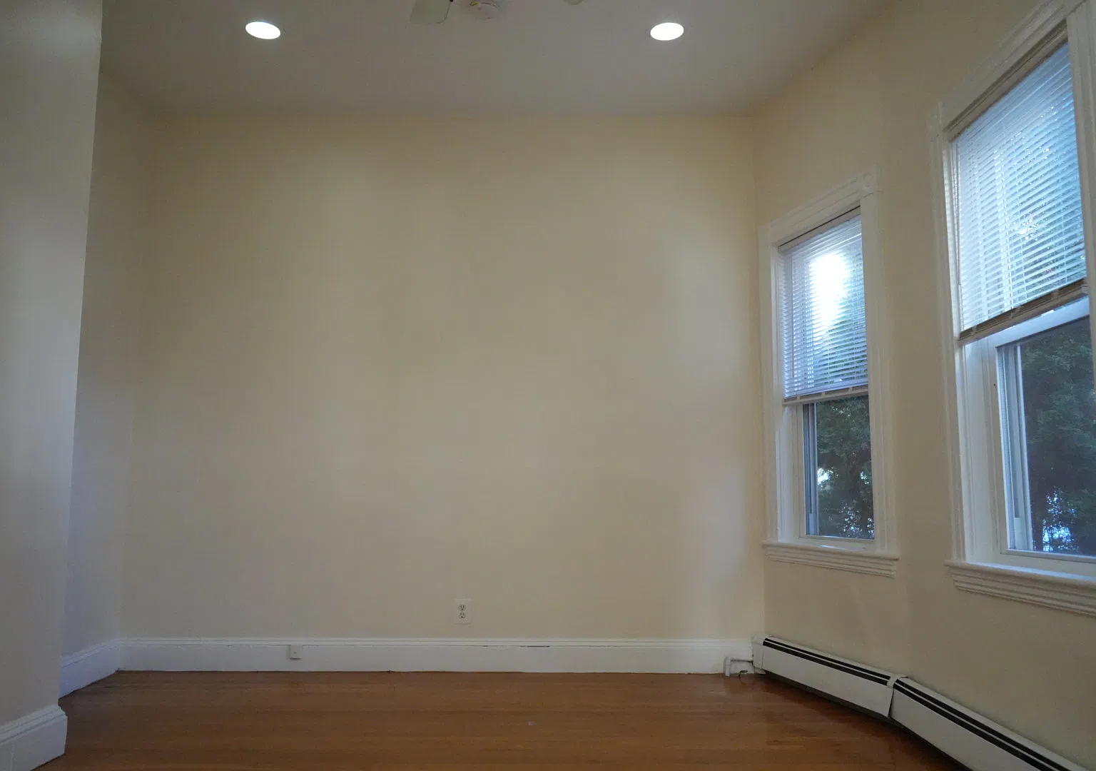 3 bed, $3,000 — Photo 4