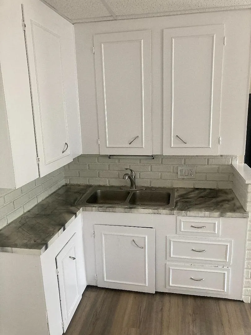 2 bed, 1100 sqft, $2,000 — Photo 4