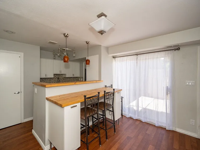 5407 S Willow Ln — Photo 11