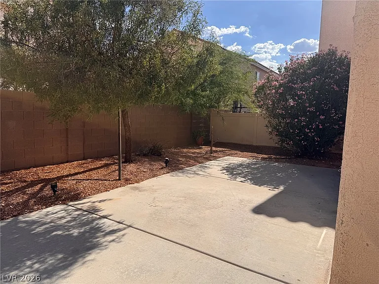 8937 Austin Ridge Ave — Photo 16