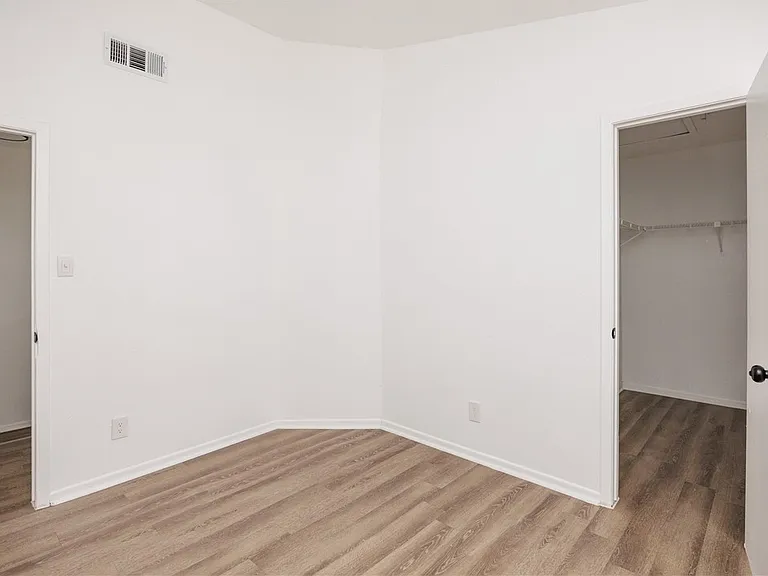 6114 Wilderock Dr #B — Photo 18