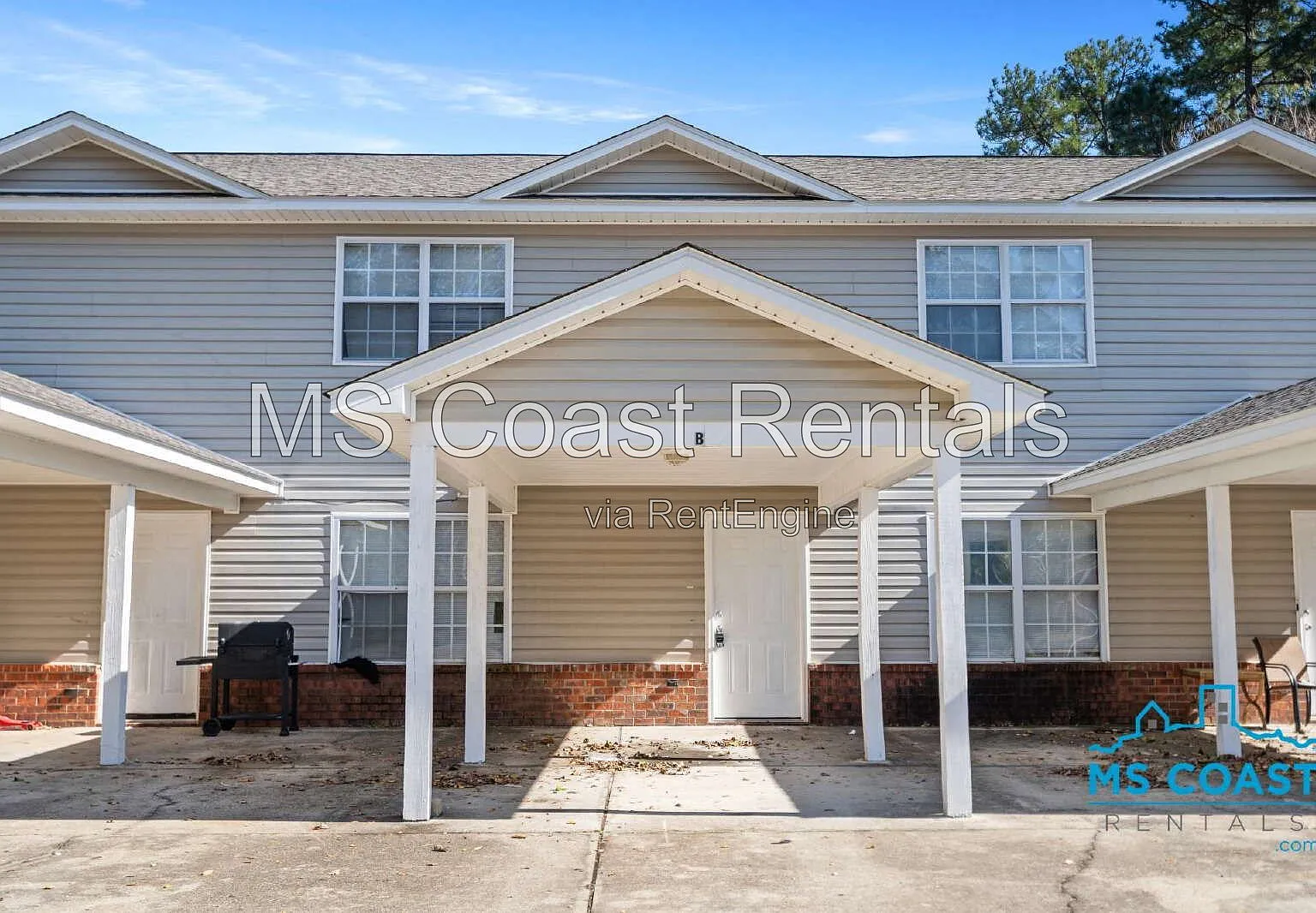 4 bed, 2.0 bath, 1500 sqft, $1,649 — Photo 1