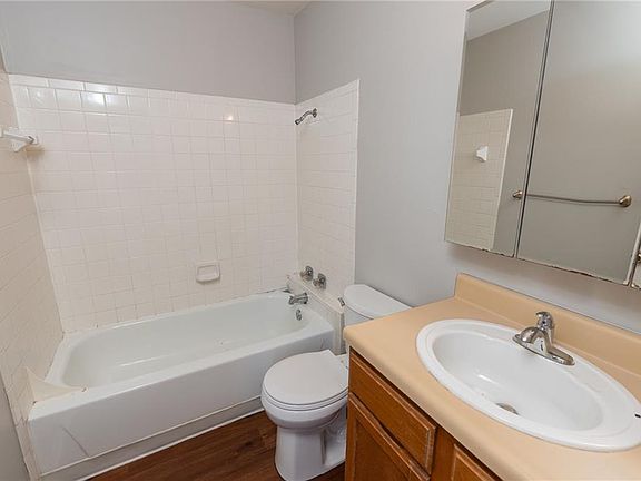 4th image of 3115 Helms St APT 116