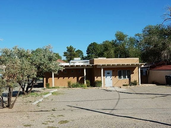 2nd image of 3200 Monte Vista Blvd NE