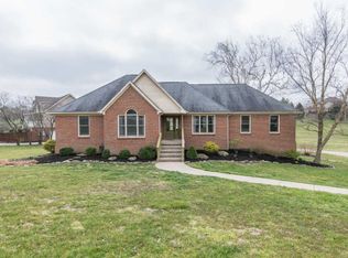 100 Lakeview Ct, Georgetown, KY 40324