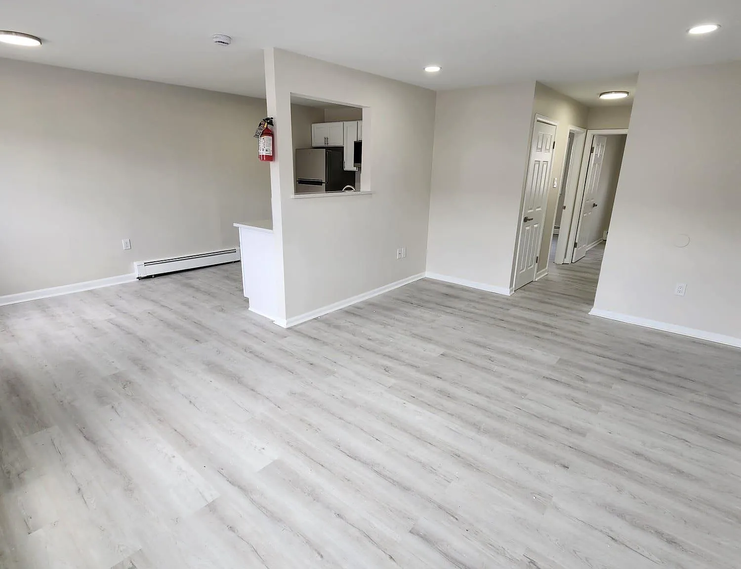 2 bed, 1.0 bath, $1,750 — Photo 2
