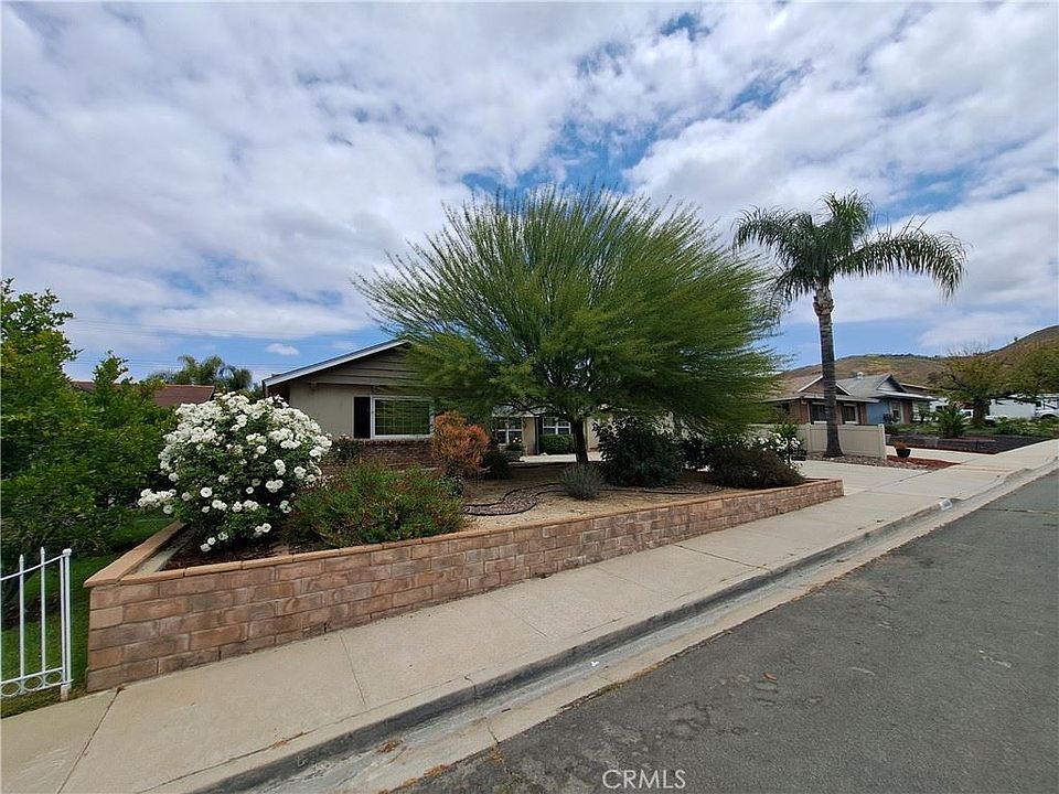 1st image of 3605 Hillview Dr