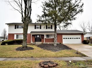 2820 Rockford Dr, Springfield, OH