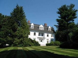 36 Central St APT 1, Andover, MA 01810