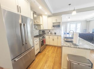417 Putnam Ave #2, Cambridge, MA 02139