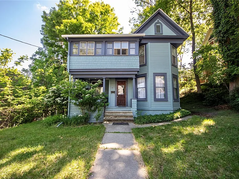 35 Cherry St — Photo 2