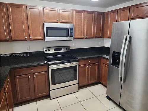 8960 NW 97th Ave #102 Photo 1
