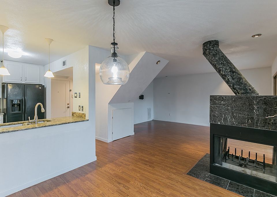1st image of 3919 Holland Ave APT 204