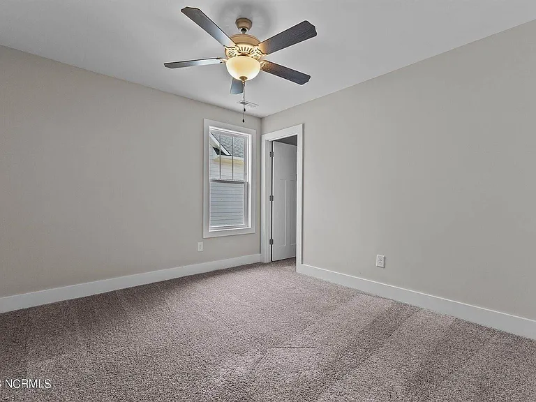139 Crestview Rd — Photo 30