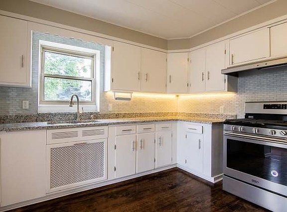 4th image of 2439 S 60th Ct #1