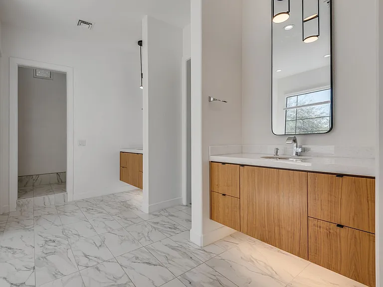 628 Edgebrook Dr — Photo 24