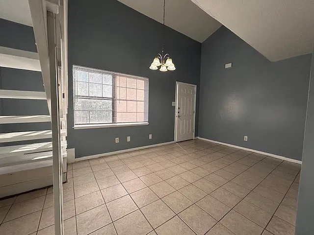 3619 Glenda Ave — Photo 2
