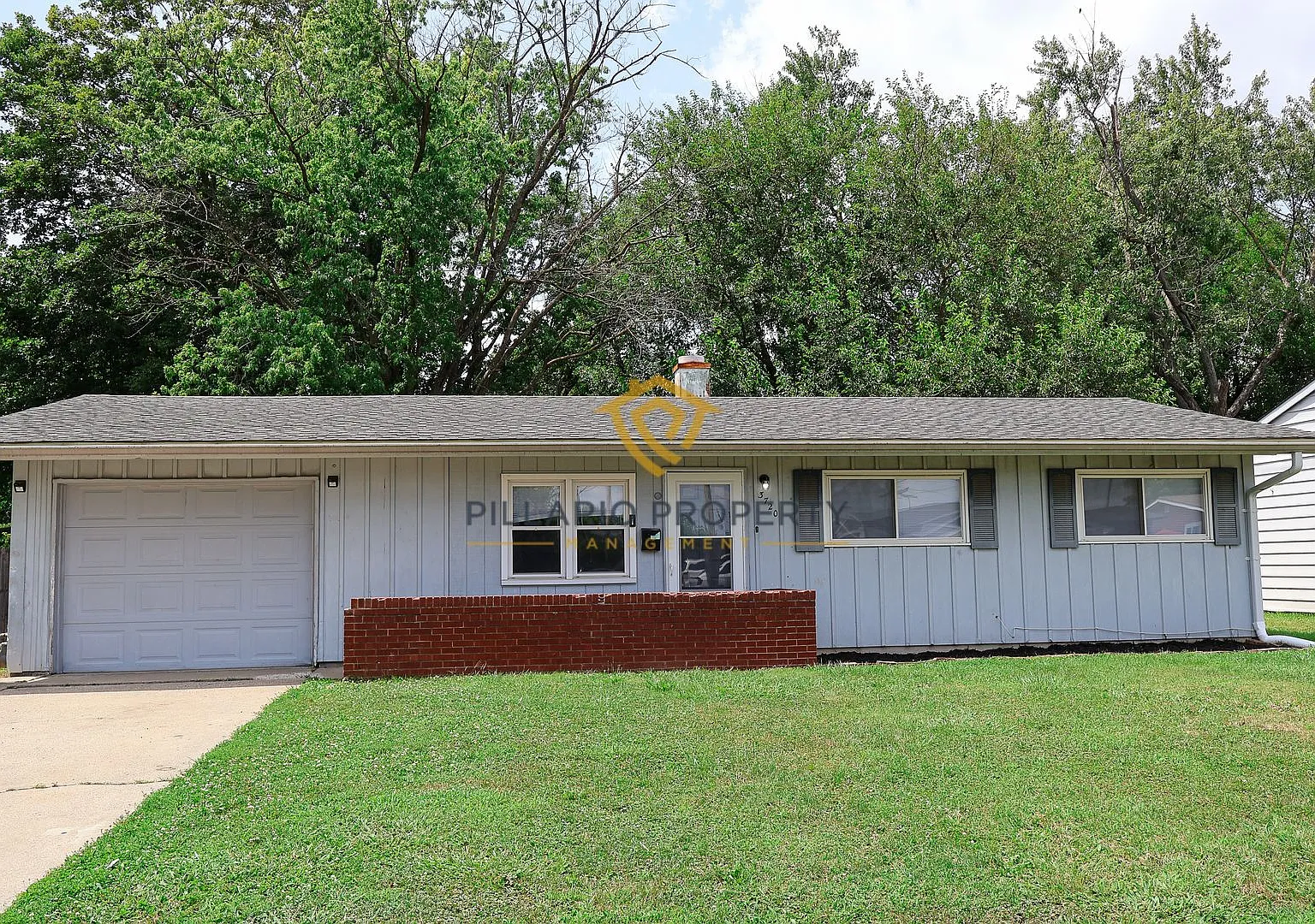 3-Bedroom Home Near Indianapolis Motor Speedway with Attached Garage, Available NOW! — Photo 1
