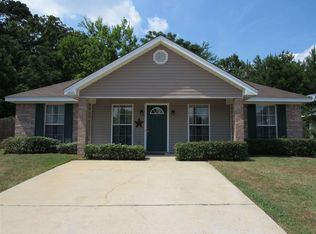 1945 Twin Pine Dr, Pearl, MS 39208
