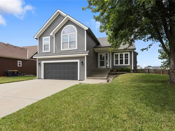 10904 N Manchester Ave, Kansas City, MO 64157