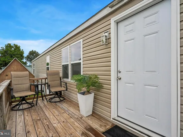 857 Buttonwood Ave, Spring City, PA 19475