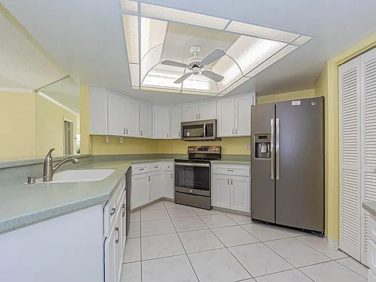 1821 Mooringline Dr #1C — Photo 10