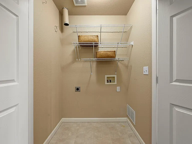 7045 Ash Creek Hts #202 — Photo 25