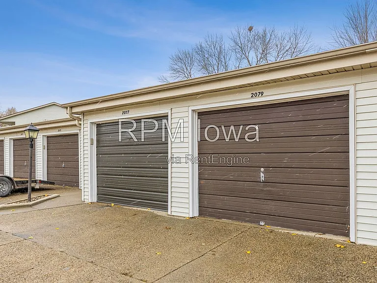 2079 NW Hickory Ln — Photo 15