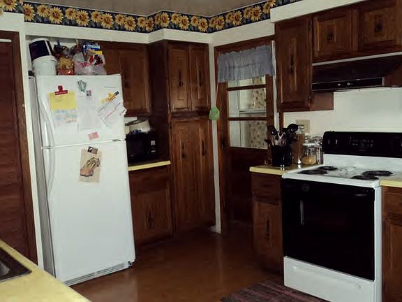 5th image of 10621 N 100 W