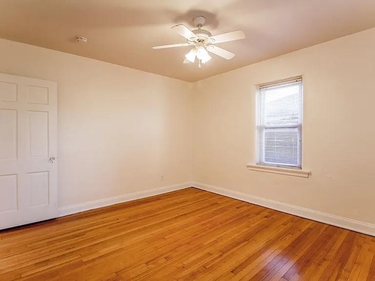 (204) 7339 Dartmouth Ave — Photo 27